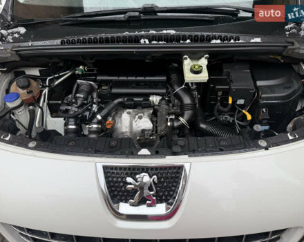 Белый Пежо 3008, объемом двигателя 1.56 л и пробегом 260 тыс. км за 8500 $, фото 8 на Automoto.ua