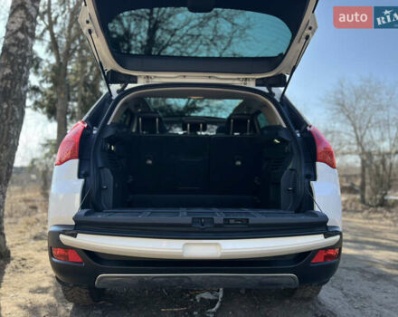 Білий Пежо 3008, об'ємом двигуна 2 л та пробігом 220 тис. км за 9000 $, фото 1 на Automoto.ua