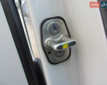 Белый Пежо 3008, объемом двигателя 1.6 л и пробегом 227 тыс. км за 8900 $, фото 14 на Automoto.ua