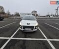 Белый Пежо 3008, объемом двигателя 1.6 л и пробегом 230 тыс. км за 7500 $, фото 2 на Automoto.ua