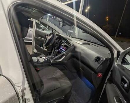 Білий Пежо 3008, об'ємом двигуна 2 л та пробігом 271 тис. км за 10300 $, фото 4 на Automoto.ua