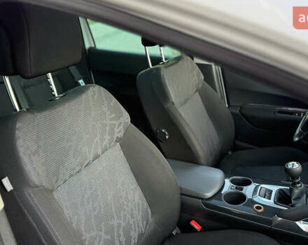 Белый Пежо 3008, объемом двигателя 2 л и пробегом 213 тыс. км за 8950 $, фото 37 на Automoto.ua