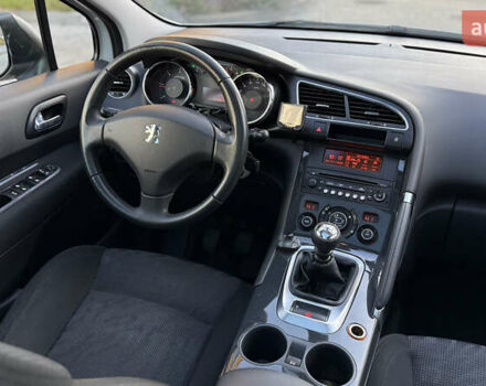 Белый Пежо 3008, объемом двигателя 2 л и пробегом 213 тыс. км за 8950 $, фото 42 на Automoto.ua