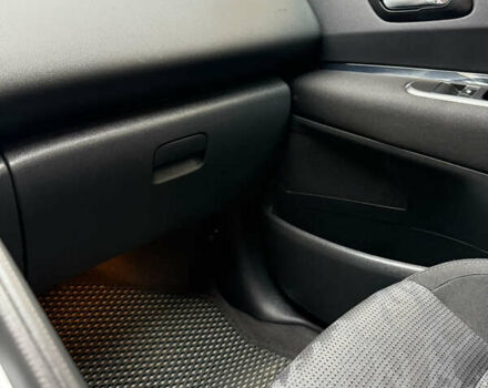 Белый Пежо 3008, объемом двигателя 1.56 л и пробегом 260 тыс. км за 8500 $, фото 31 на Automoto.ua