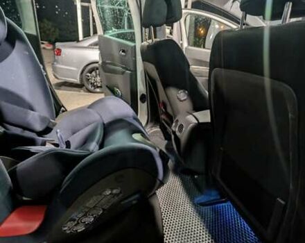 Білий Пежо 3008, об'ємом двигуна 2 л та пробігом 271 тис. км за 10300 $, фото 5 на Automoto.ua