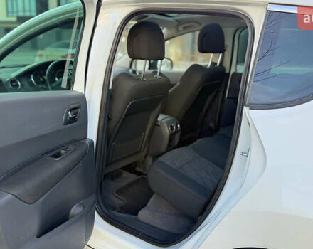 Белый Пежо 3008, объемом двигателя 2 л и пробегом 213 тыс. км за 8950 $, фото 33 на Automoto.ua