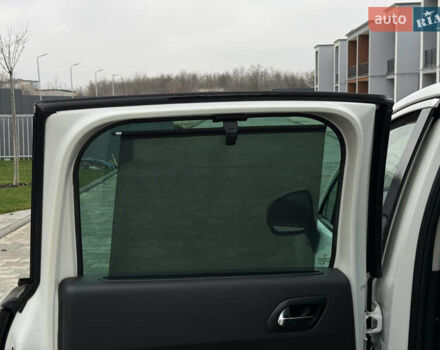 Білий Пежо 3008, об'ємом двигуна 1.6 л та пробігом 230 тис. км за 6900 $, фото 44 на Automoto.ua