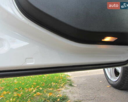Белый Пежо 3008, объемом двигателя 1.6 л и пробегом 227 тыс. км за 8900 $, фото 79 на Automoto.ua