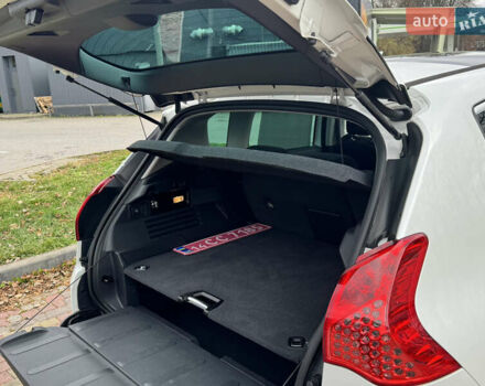 Белый Пежо 3008, объемом двигателя 1.6 л и пробегом 181 тыс. км за 8650 $, фото 32 на Automoto.ua