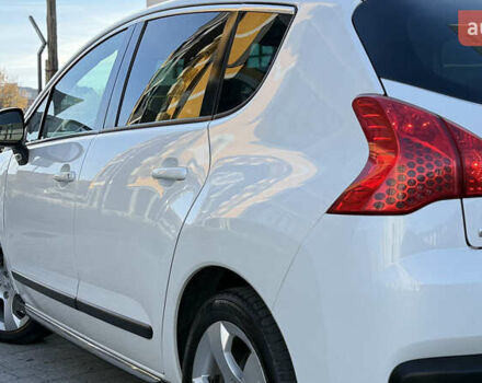 Белый Пежо 3008, объемом двигателя 2 л и пробегом 213 тыс. км за 8950 $, фото 25 на Automoto.ua