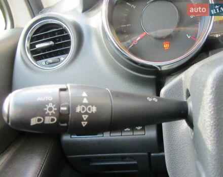 Белый Пежо 3008, объемом двигателя 1.6 л и пробегом 227 тыс. км за 8900 $, фото 68 на Automoto.ua