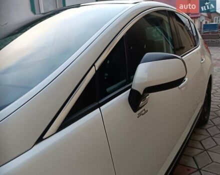 Білий Пежо 3008, об'ємом двигуна 2 л та пробігом 196 тис. км за 8350 $, фото 3 на Automoto.ua
