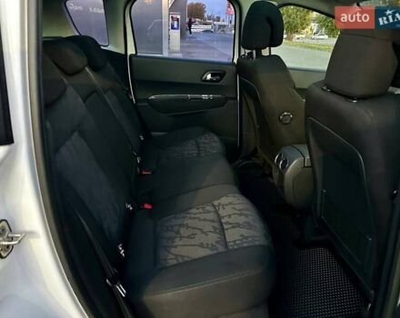 Белый Пежо 3008, объемом двигателя 1.56 л и пробегом 188 тыс. км за 8333 $, фото 18 на Automoto.ua