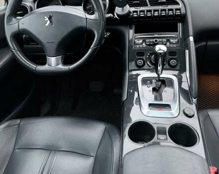 Белый Пежо 3008, объемом двигателя 2 л и пробегом 220 тыс. км за 10300 $, фото 17 на Automoto.ua