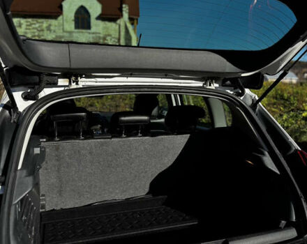 Белый Пежо 3008, объемом двигателя 1.56 л и пробегом 253 тыс. км за 8100 $, фото 21 на Automoto.ua