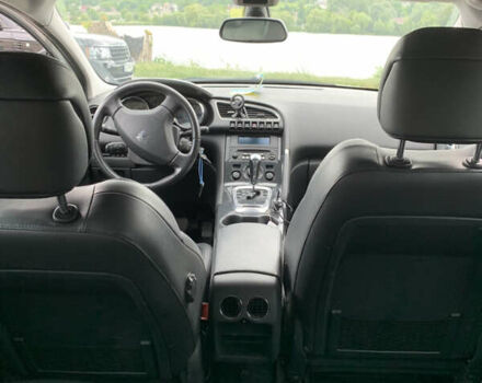 Білий Пежо 3008, об'ємом двигуна 1.6 л та пробігом 194 тис. км за 11000 $, фото 4 на Automoto.ua