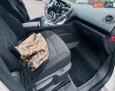 Белый Пежо 3008, объемом двигателя 1.6 л и пробегом 170 тыс. км за 6500 $, фото 8 на Automoto.ua