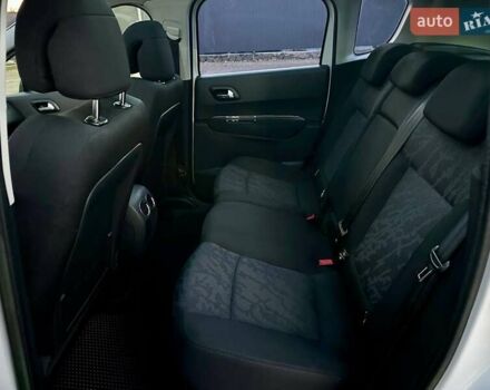 Белый Пежо 3008, объемом двигателя 1.56 л и пробегом 188 тыс. км за 8333 $, фото 16 на Automoto.ua