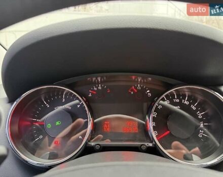 Белый Пежо 3008, объемом двигателя 1.56 л и пробегом 187 тыс. км за 9100 $, фото 11 на Automoto.ua