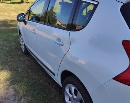 Белый Пежо 3008, объемом двигателя 1.6 л и пробегом 192 тыс. км за 7900 $, фото 5 на Automoto.ua