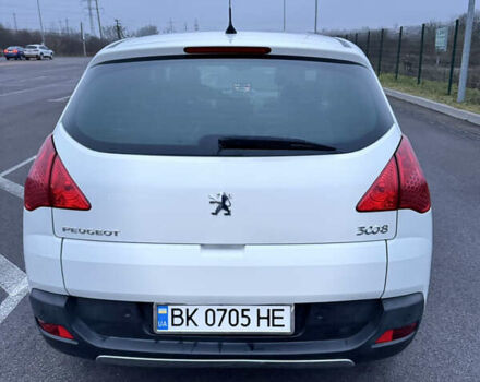 Белый Пежо 3008, объемом двигателя 2 л и пробегом 220 тыс. км за 10300 $, фото 5 на Automoto.ua