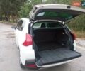 Белый Пежо 3008, объемом двигателя 1.6 л и пробегом 211 тыс. км за 7550 $, фото 9 на Automoto.ua