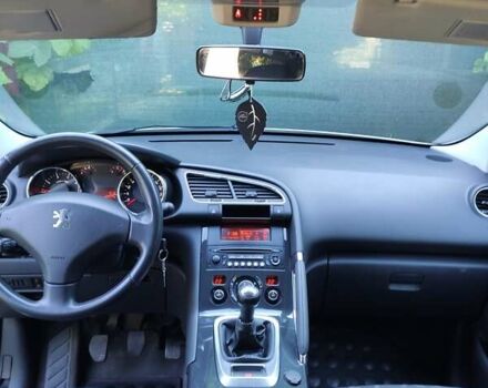 Белый Пежо 3008, объемом двигателя 1.6 л и пробегом 192 тыс. км за 7900 $, фото 10 на Automoto.ua