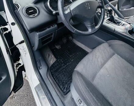 Белый Пежо 3008, объемом двигателя 1.6 л и пробегом 170 тыс. км за 6500 $, фото 9 на Automoto.ua