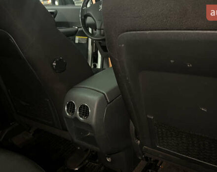 Пежо 3008 2011 в Киеве на Automoto.ua Белый Пежо 3008, объемом двигателя 1.56 л и пробегом 256 тыс. км за 8300 $, фото 14 на Automoto.ua