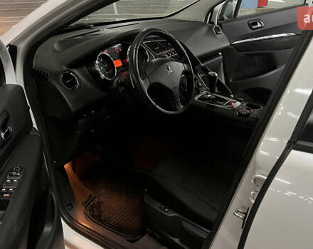 Пежо 3008 2011 в Киеве на Automoto.ua Белый Пежо 3008, объемом двигателя 1.56 л и пробегом 256 тыс. км за 8300 $, фото 6 на Automoto.ua