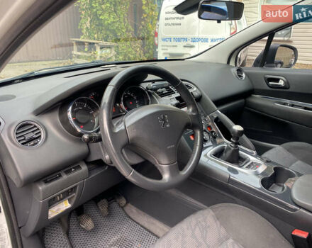 Пежо 3008 2011 в Киеве на Automoto.ua Белый Пежо 3008, объемом двигателя 1.6 л и пробегом 274 тыс. км за 7800 $, фото 7 на Automoto.ua