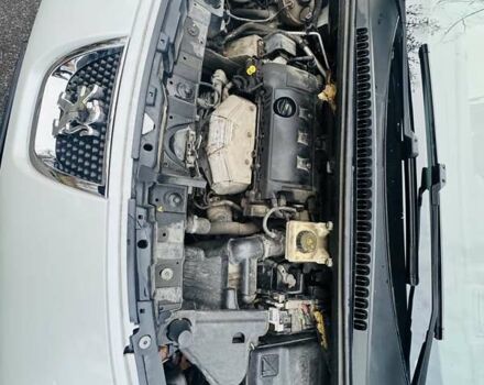 Белый Пежо 3008, объемом двигателя 1.6 л и пробегом 170 тыс. км за 6500 $, фото 10 на Automoto.ua