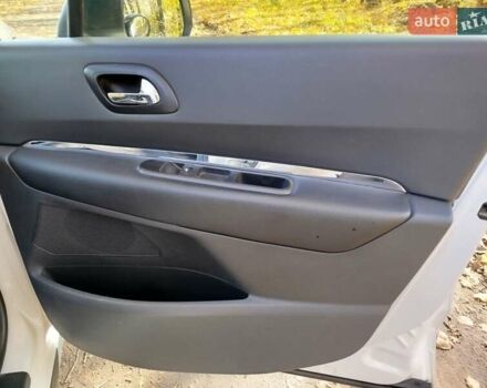 Пежо 3008 2011 в Черкассах на Automoto.ua Белый Пежо 3008, объемом двигателя 1.56 л и пробегом 284 тыс. км за 7800 $, фото 14 на Automoto.ua