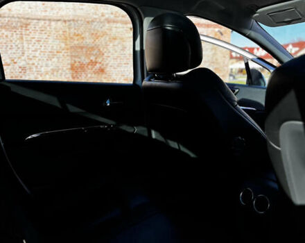 Белый Пежо 3008, объемом двигателя 1.56 л и пробегом 253 тыс. км за 8100 $, фото 20 на Automoto.ua