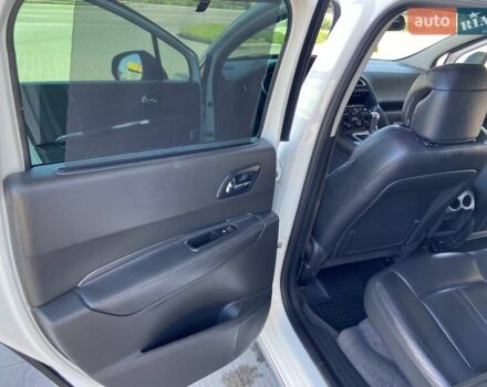 Білий Пежо 3008, об'ємом двигуна 1.6 л та пробігом 266 тис. км за 8100 $, фото 7 на Automoto.ua