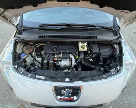 Белый Пежо 3008, объемом двигателя 1.6 л и пробегом 198 тыс. км за 9000 $, фото 14 на Automoto.ua