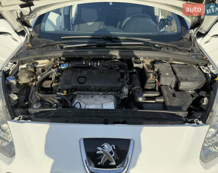 Белый Пежо 3008, объемом двигателя 1.6 л и пробегом 193 тыс. км за 6700 $, фото 20 на Automoto.ua