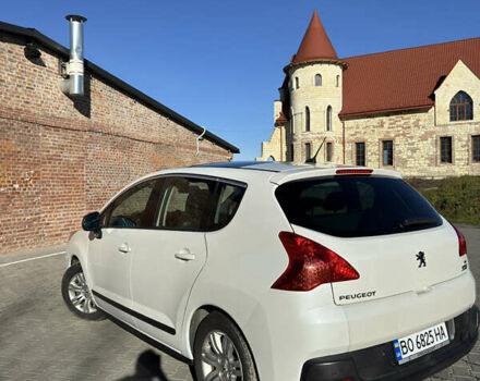 Белый Пежо 3008, объемом двигателя 1.56 л и пробегом 253 тыс. км за 8100 $, фото 3 на Automoto.ua