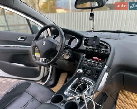 Белый Пежо 3008, объемом двигателя 1.6 л и пробегом 191 тыс. км за 8200 $, фото 4 на Automoto.ua