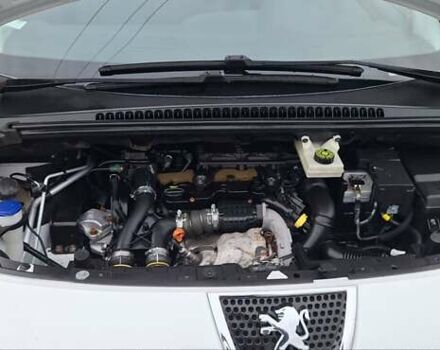 Белый Пежо 3008, объемом двигателя 1.6 л и пробегом 226 тыс. км за 8999 $, фото 27 на Automoto.ua