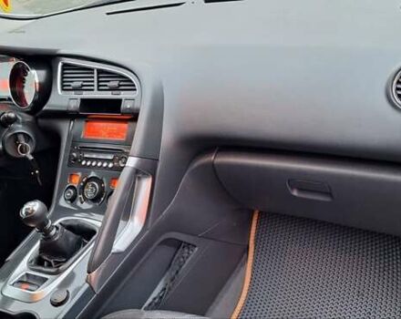 Белый Пежо 3008, объемом двигателя 1.6 л и пробегом 226 тыс. км за 8999 $, фото 61 на Automoto.ua