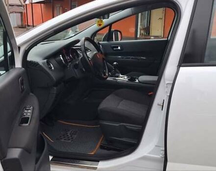 Белый Пежо 3008, объемом двигателя 1.6 л и пробегом 226 тыс. км за 8999 $, фото 10 на Automoto.ua