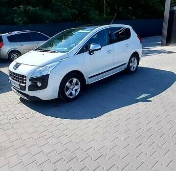 Белый Пежо 3008, объемом двигателя 1.56 л и пробегом 212 тыс. км за 10300 $, фото 2 на Automoto.ua