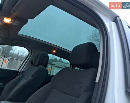 Білий Пежо 3008, об'ємом двигуна 1.6 л та пробігом 262 тис. км за 8299 $, фото 10 на Automoto.ua