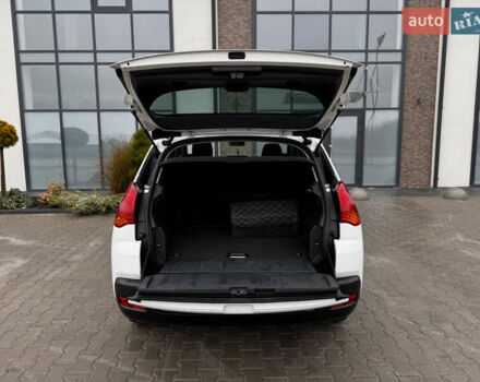 Белый Пежо 3008, объемом двигателя 1.6 л и пробегом 296 тыс. км за 7600 $, фото 19 на Automoto.ua