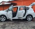 Белый Пежо 3008, объемом двигателя 1.6 л и пробегом 226 тыс. км за 8999 $, фото 85 на Automoto.ua