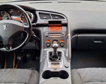Белый Пежо 3008, объемом двигателя 1.6 л и пробегом 226 тыс. км за 8999 $, фото 14 на Automoto.ua