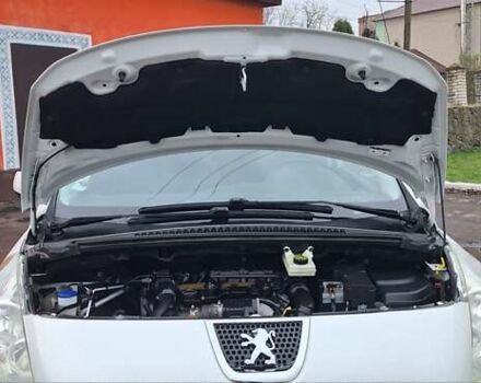 Белый Пежо 3008, объемом двигателя 1.6 л и пробегом 226 тыс. км за 8999 $, фото 28 на Automoto.ua