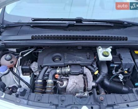 Білий Пежо 3008, об'ємом двигуна 1.6 л та пробігом 262 тис. км за 8299 $, фото 9 на Automoto.ua