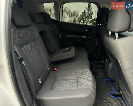 Белый Пежо 3008, объемом двигателя 1.56 л и пробегом 168 тыс. км за 8800 $, фото 18 на Automoto.ua